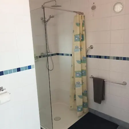 Oak Tree Lane Country